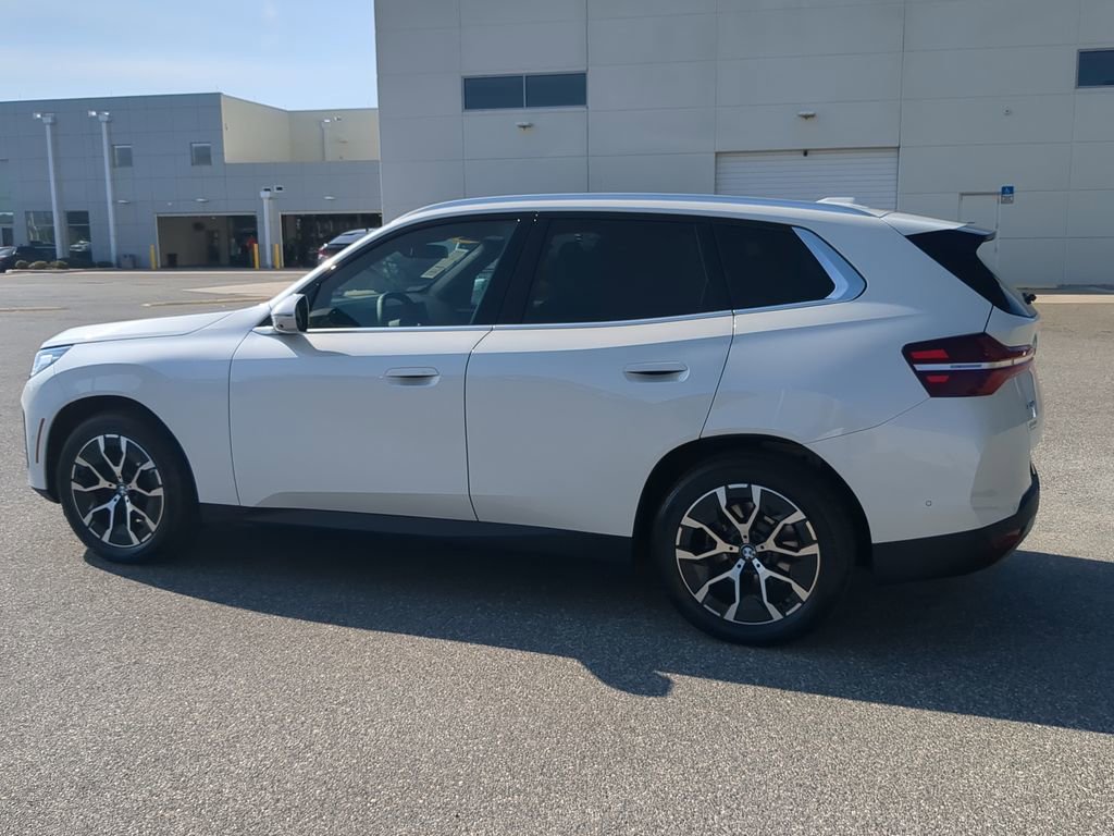 Used 2025 BMW X3 xDrive30i w/ Premium Package image 15