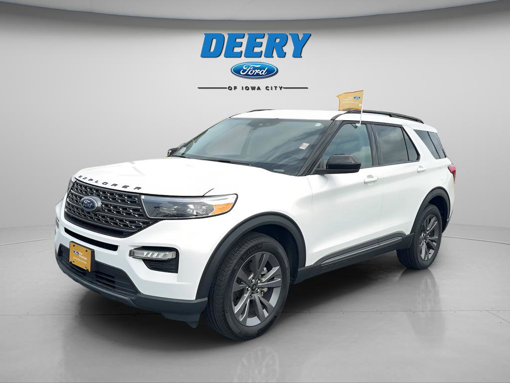 Certified 2023 Ford Explorer XLT w/ Equipment Group 202A image 3