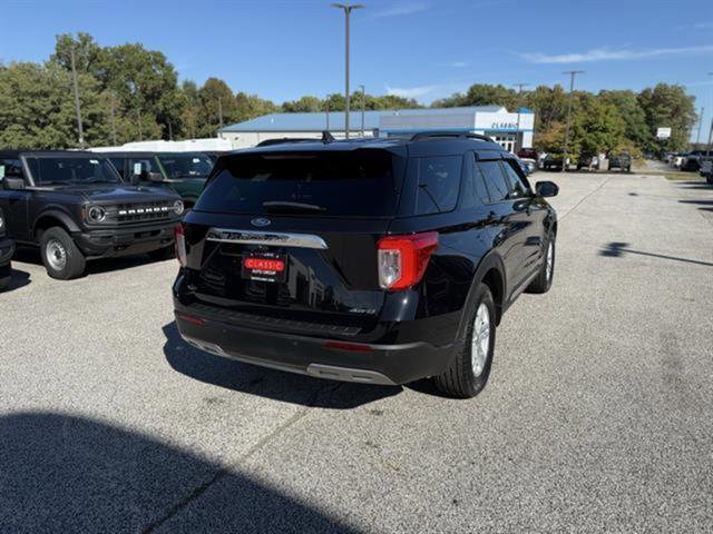 Certified 2021 Ford Explorer XLT w/ Equipment Group 202A image 7