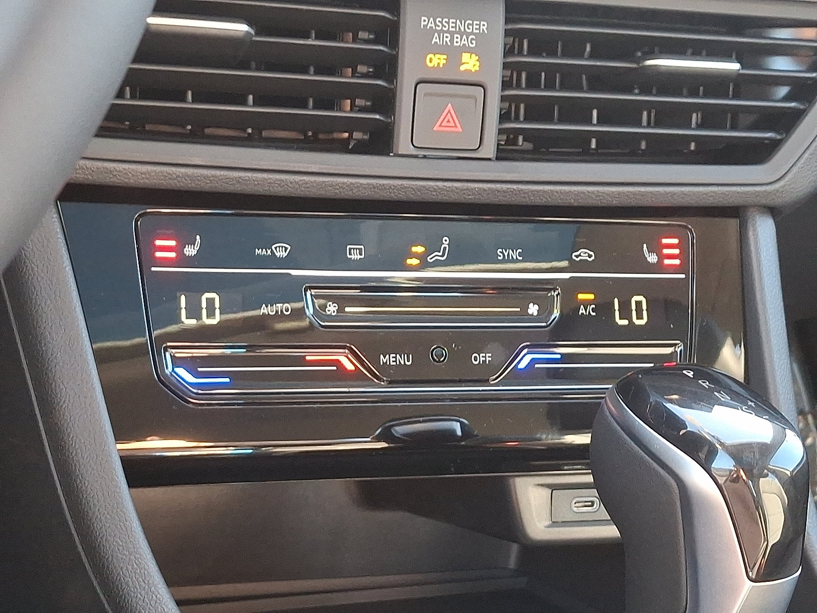 New 2026 Volkswagen Jetta SE FWD image 12