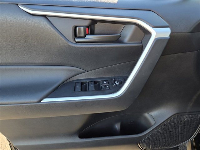 Certified 2025 Toyota RAV4 LE image 19