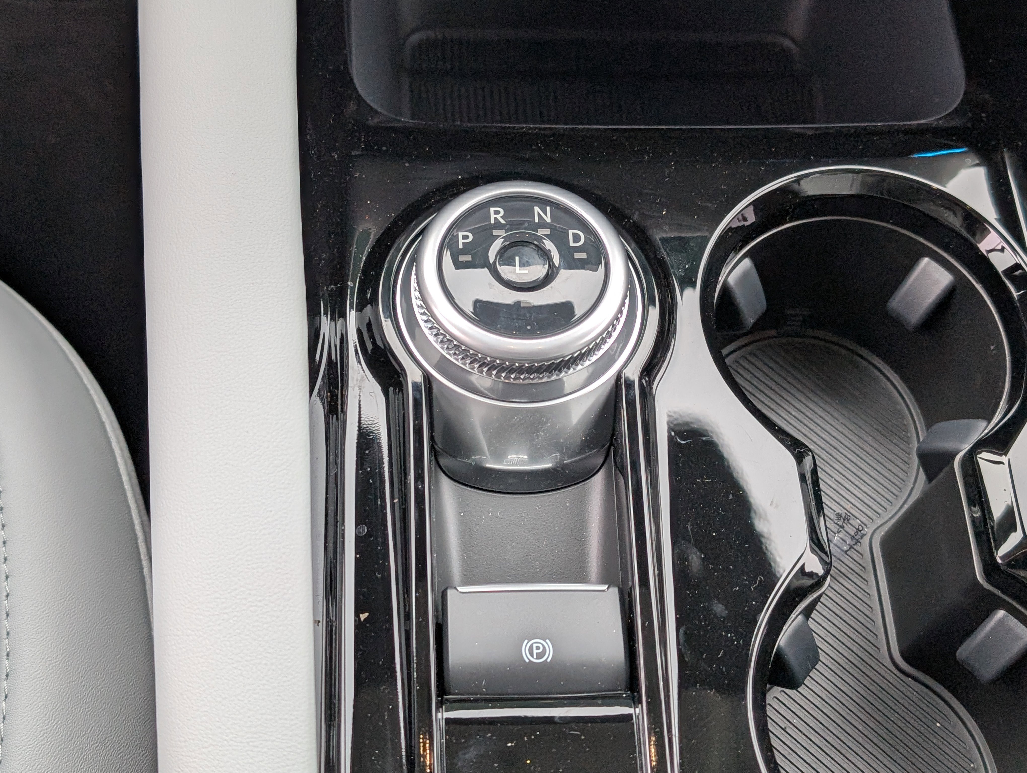 New 2026 Ford Explorer Platinum w/ LUX Leather Package image 26