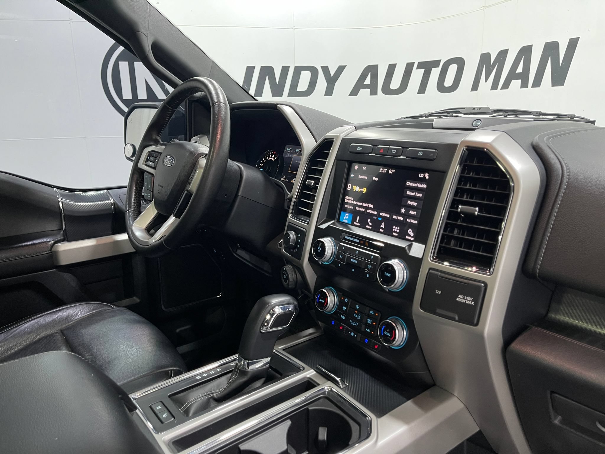 Used 2019 Ford F150 Lariat w/ Equipment Group 502A Luxury AWD/4WD image 20