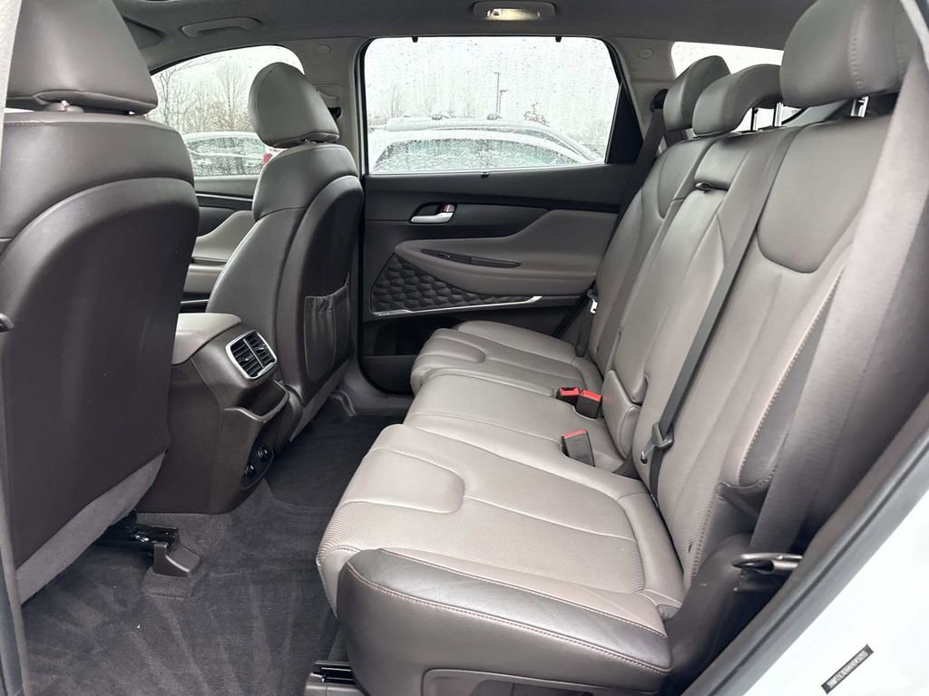 Used 2019 Hyundai Santa Fe Limited AWD/4WD image 10
