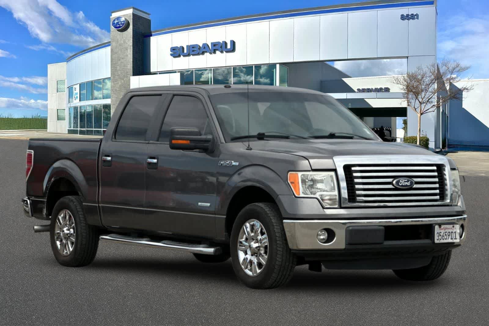 Used 2011 Ford F150 XLT w/ XLT Chrome Pkg RWD image 5