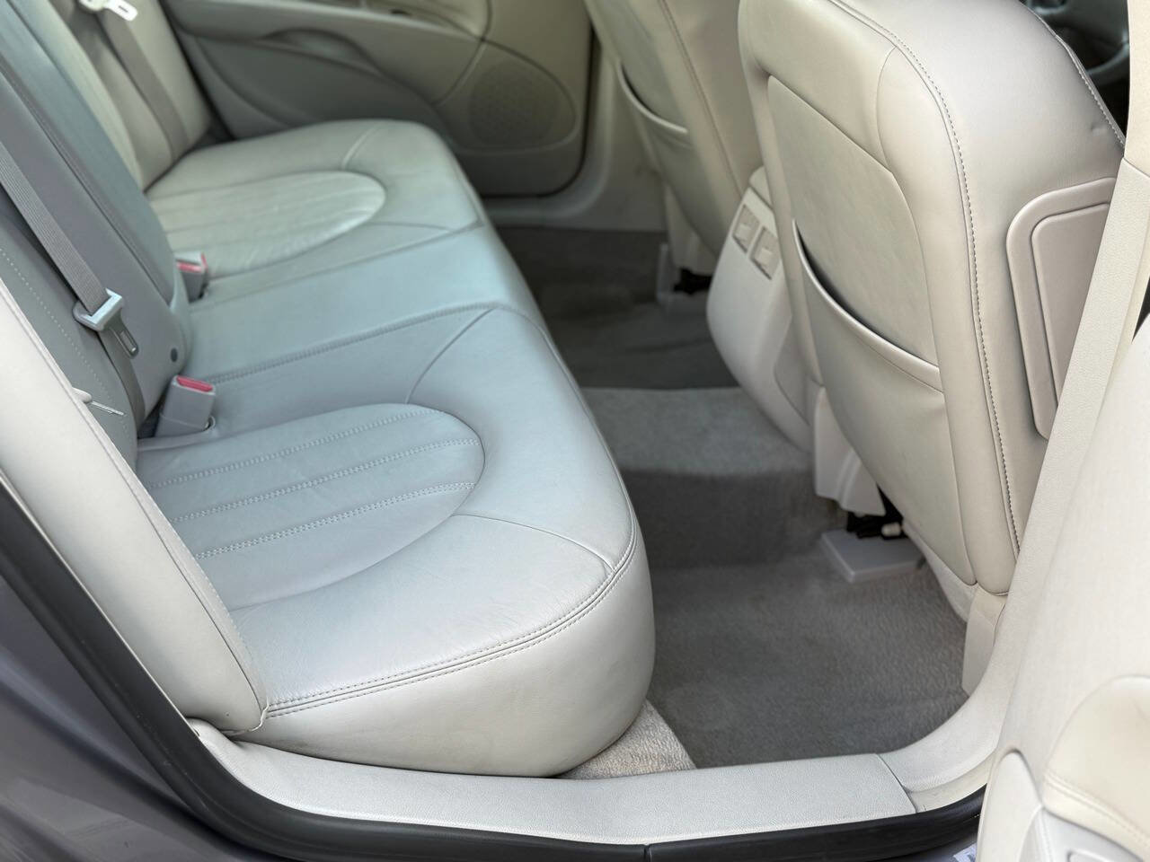 Used 2007 Buick Lucerne CXL w/ Luxury Package image 47