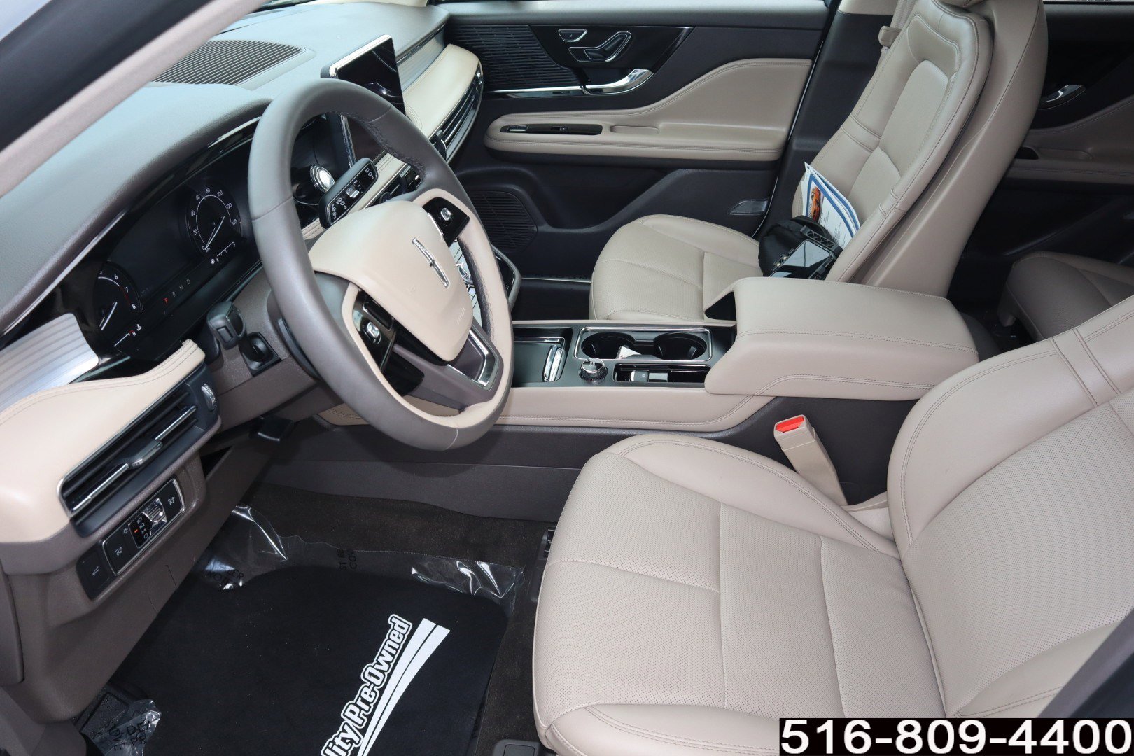 Used 2022 Lincoln Corsair AWD w/ Equipment Group 101A image 15