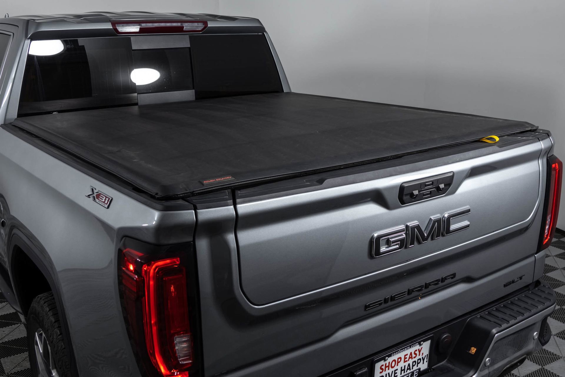 Used 2024 GMC Sierra 1500 SLT w/ SLT Premium Plus Package AWD/4WD image 17