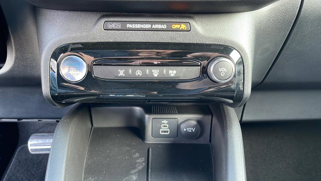 Used 2024 Ford Escape ST-Line w/ Tech Pack #1 FWD image 19