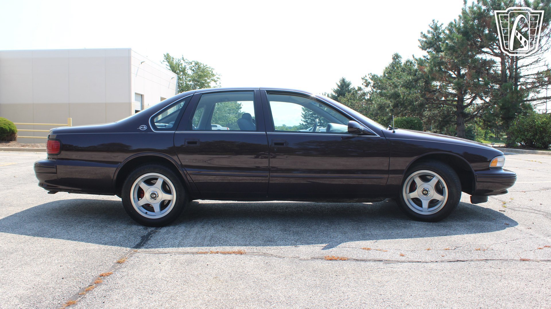 Used 1996 Chevrolet Impala SS RWD image 32
