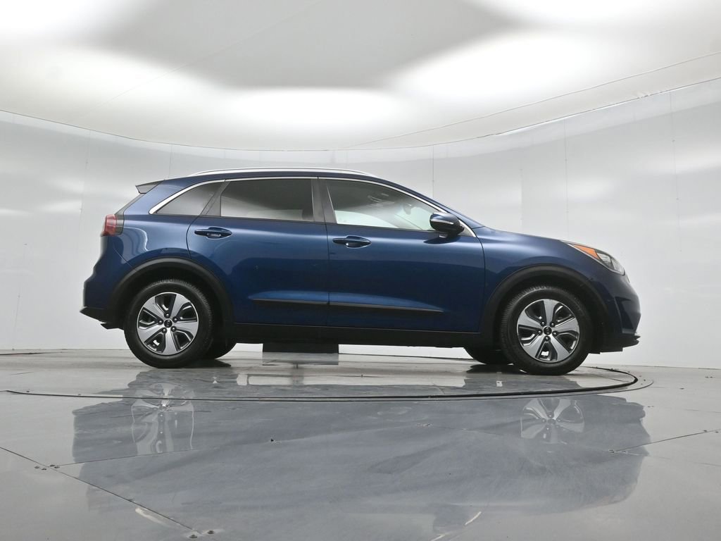 Used 2018 Kia Niro EX image 49