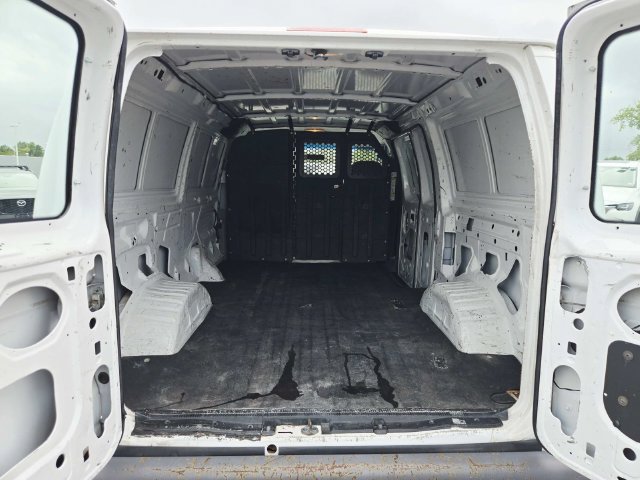 Used 2006 Ford E-150 and Econoline 150 RWD image 13