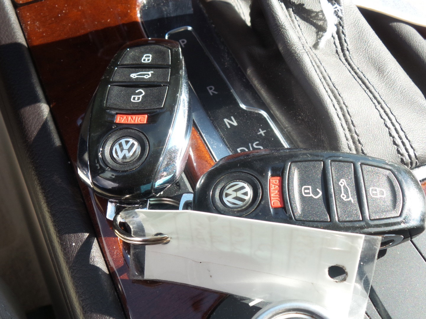 Used 2013 Volkswagen Touareg VR6 image 35