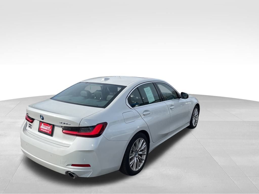 Used 2024 BMW 330e xDrive image 41