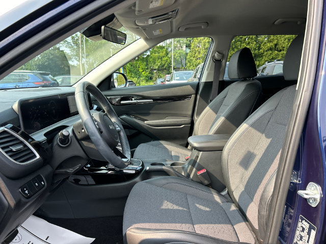 Used 2024 Kia Seltos S AWD/4WD image 11