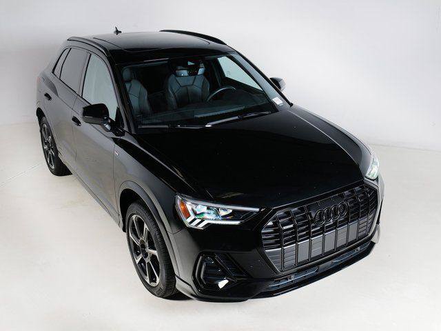 Certified 2025 Audi Q3 2.0T Premium Plus w/ Premium Plus Package AWD/4WD image 4