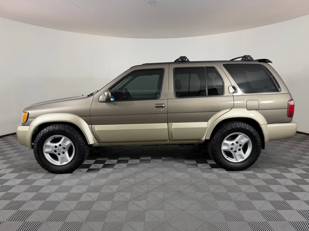 Used 2002 INFINITI QX4 4WD w/ (X03) Heated Seats Pkg image 6