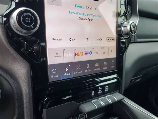 New 2026 RAM 1500 4x4 Crew Cab image 27