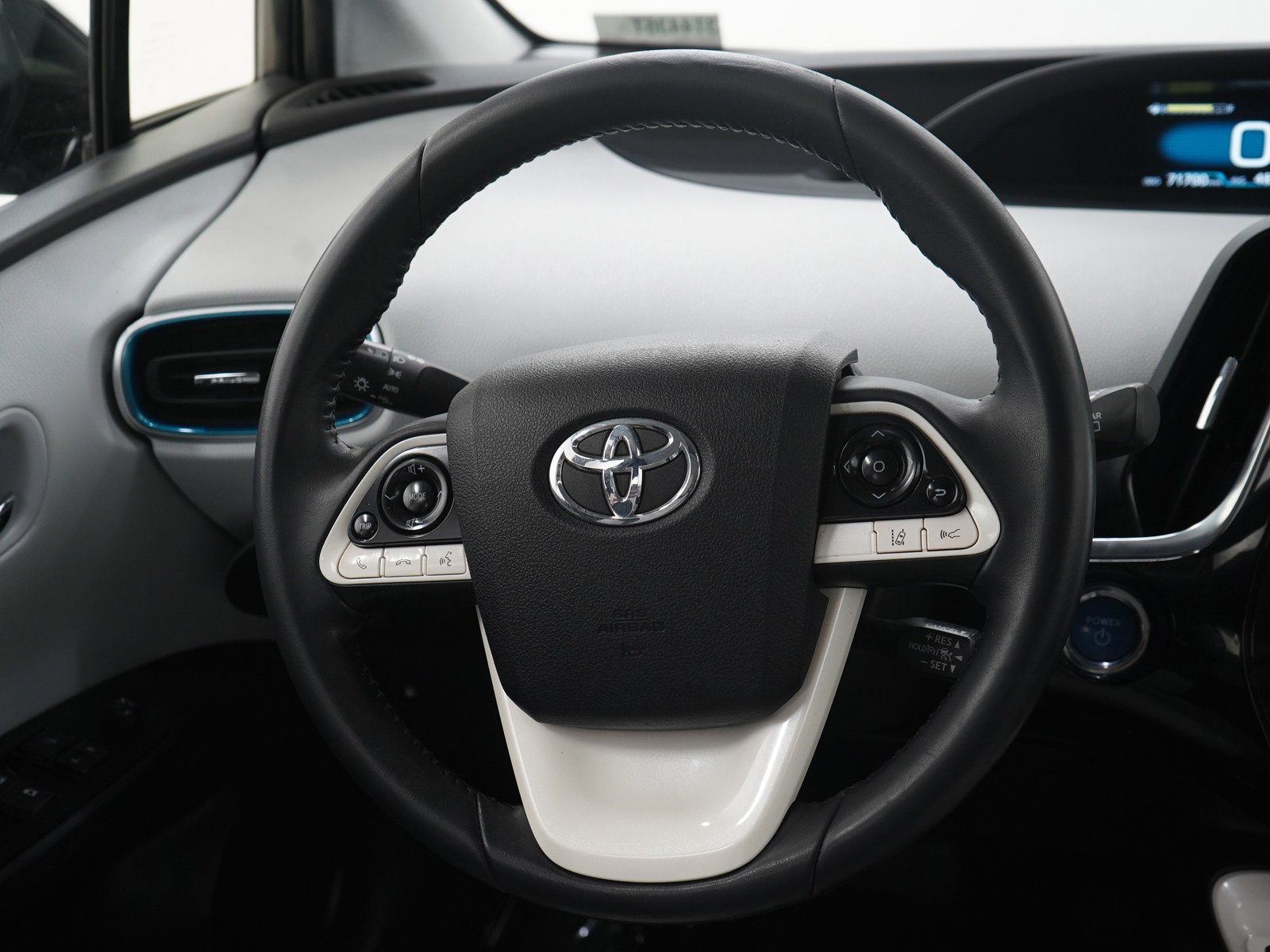 Used 2018 Toyota Prius Four w/ Advanced Technology Package FWD image 15