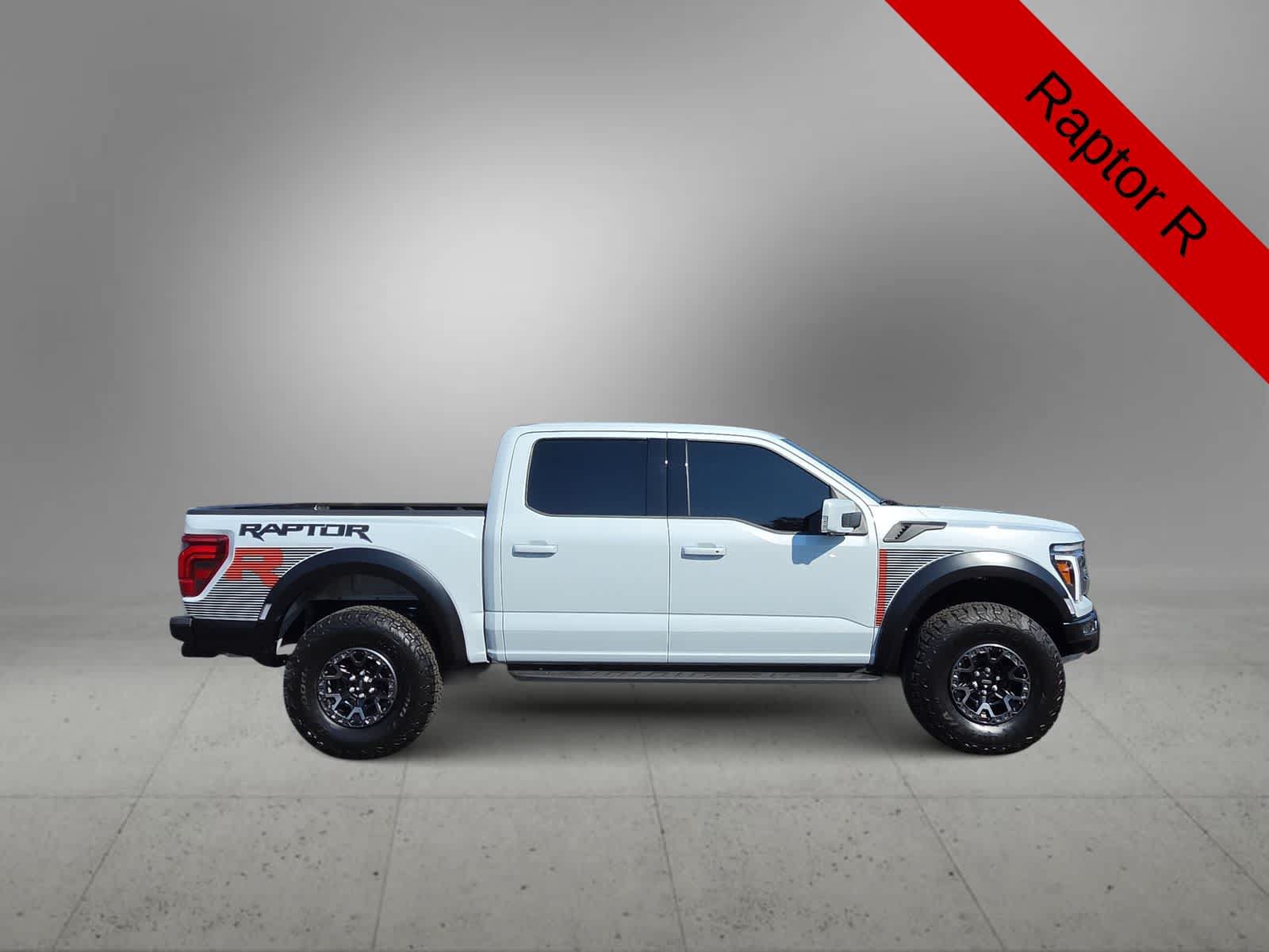 Used 2025 Ford F150 Raptor w/ Equipment Group 803A Raptor R AWD/4WD image 9