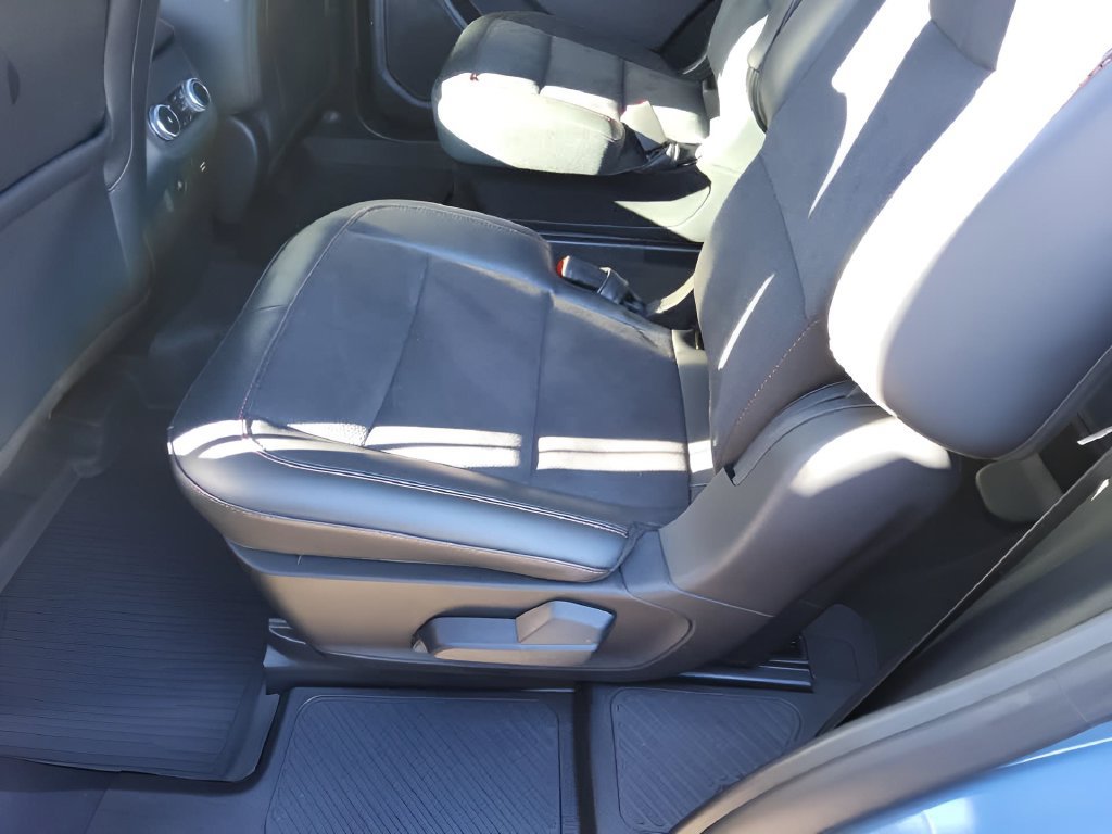 Used 2025 Ford Explorer ST w/ Sun And Sound Package AWD/4WD image 26