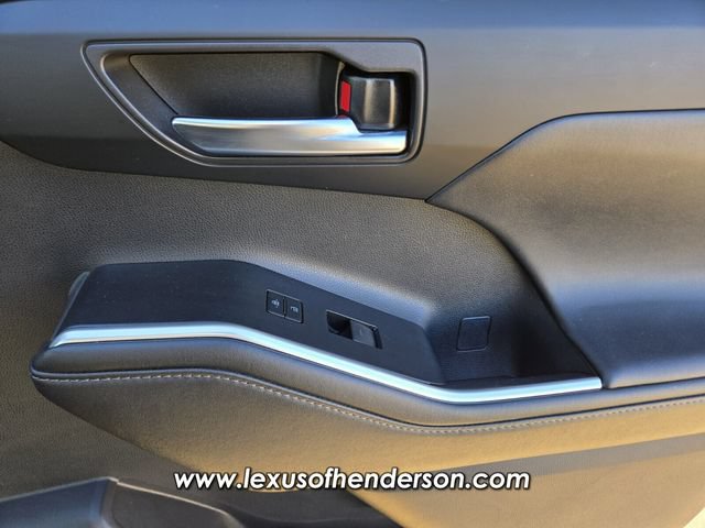 Used 2020 Toyota Highlander XLE FWD image 20