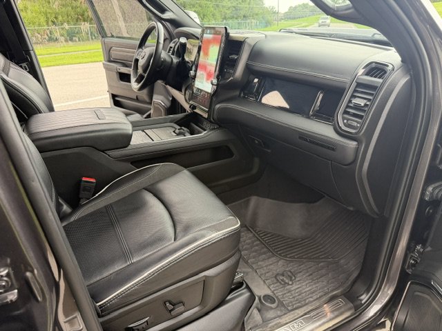 Used 2025 RAM 2500 Limited AWD/4WD image 14