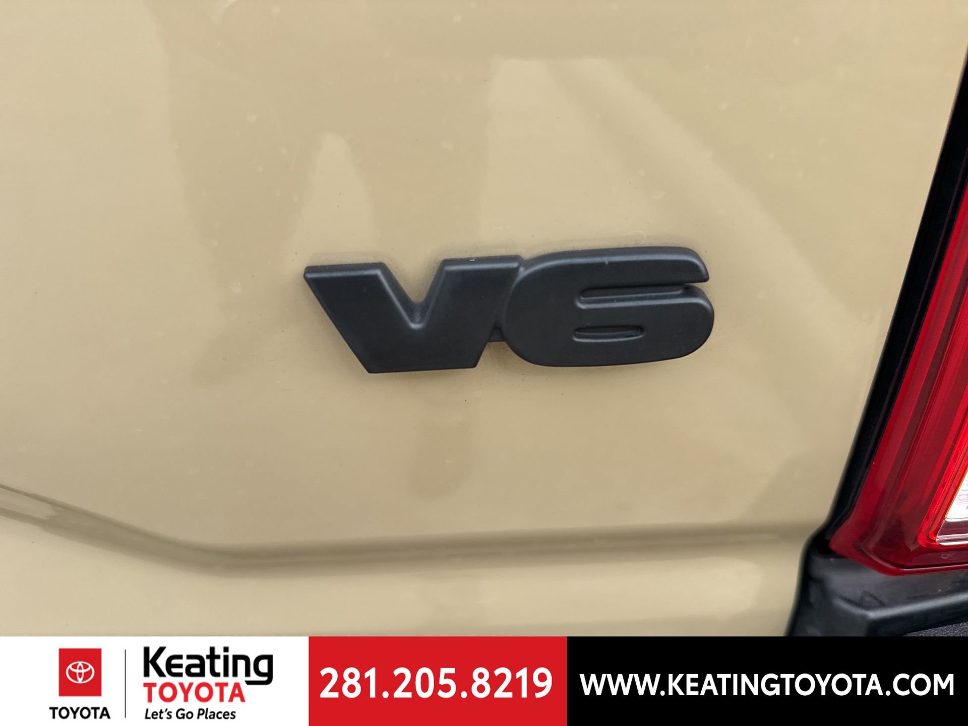 Used 2017 Toyota Tacoma SR5 w/ Tow Package image 11