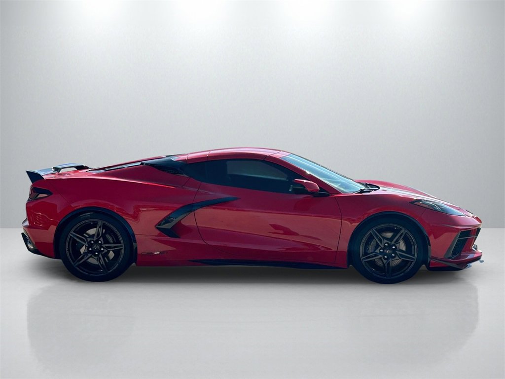 Used 2021 Chevrolet Corvette Stingray Coupe w/ Z51 Performance Package image 4