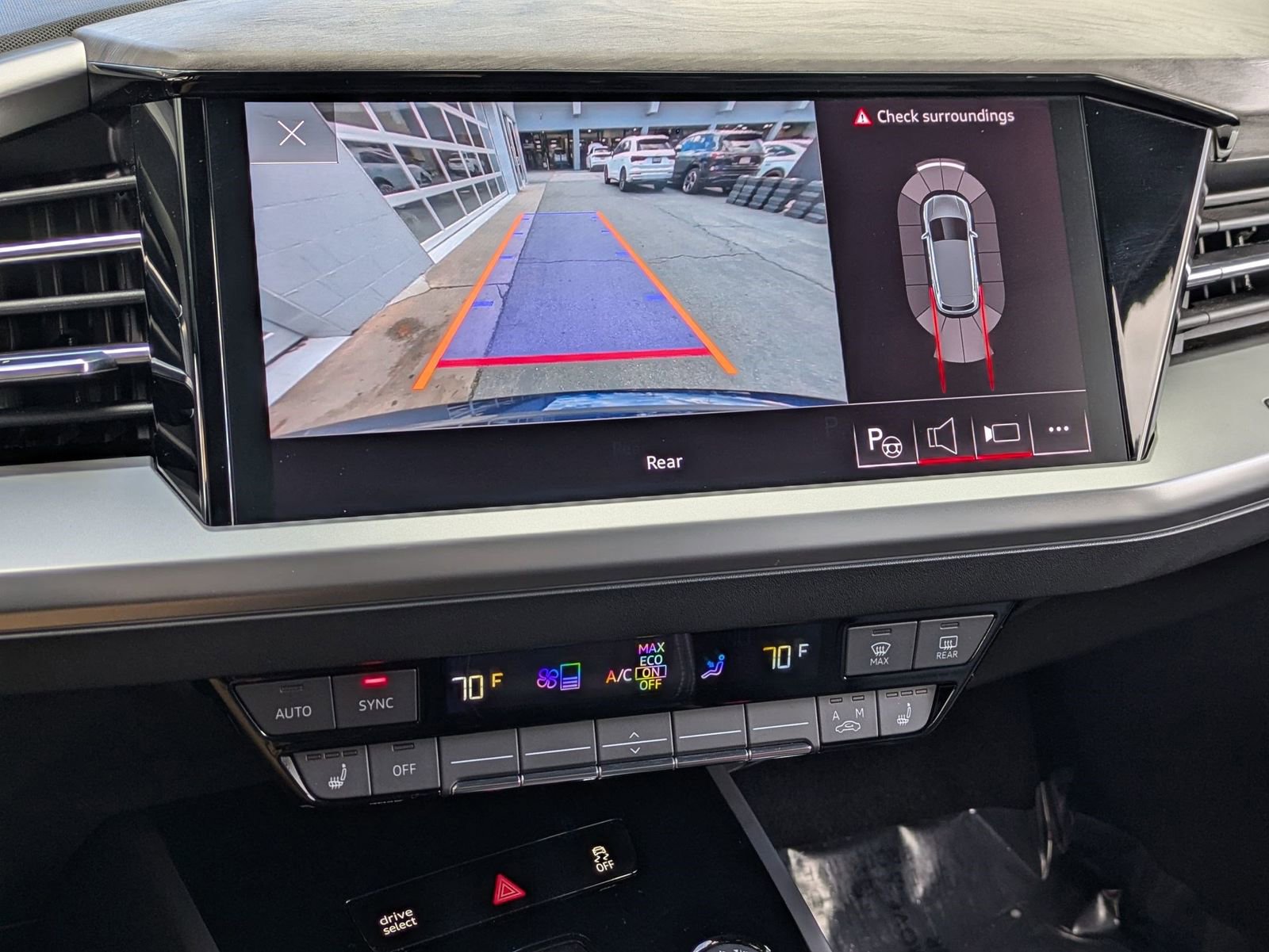 Used 2023 Audi Q4 e-tron Premium Plus w/ Premium Plus image 13