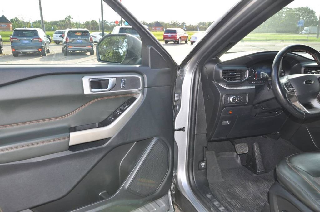 Used 2021 Ford Explorer Timberline image 11
