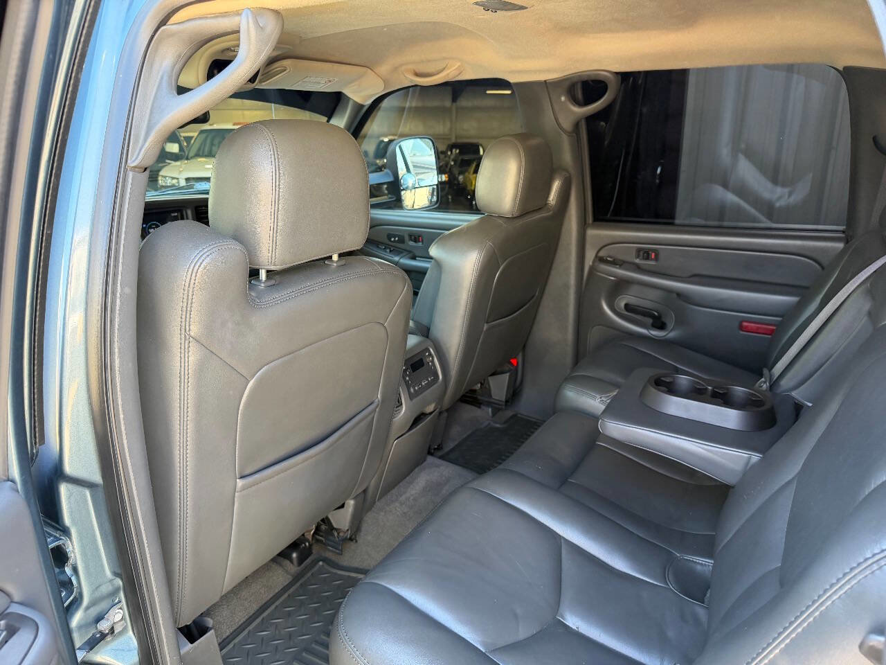 Used 2007 Chevrolet Silverado 2500 LT w/ Heavy-Duty Power Package image 72