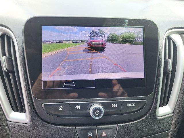 Used 2024 Chevrolet Malibu LT FWD image 32