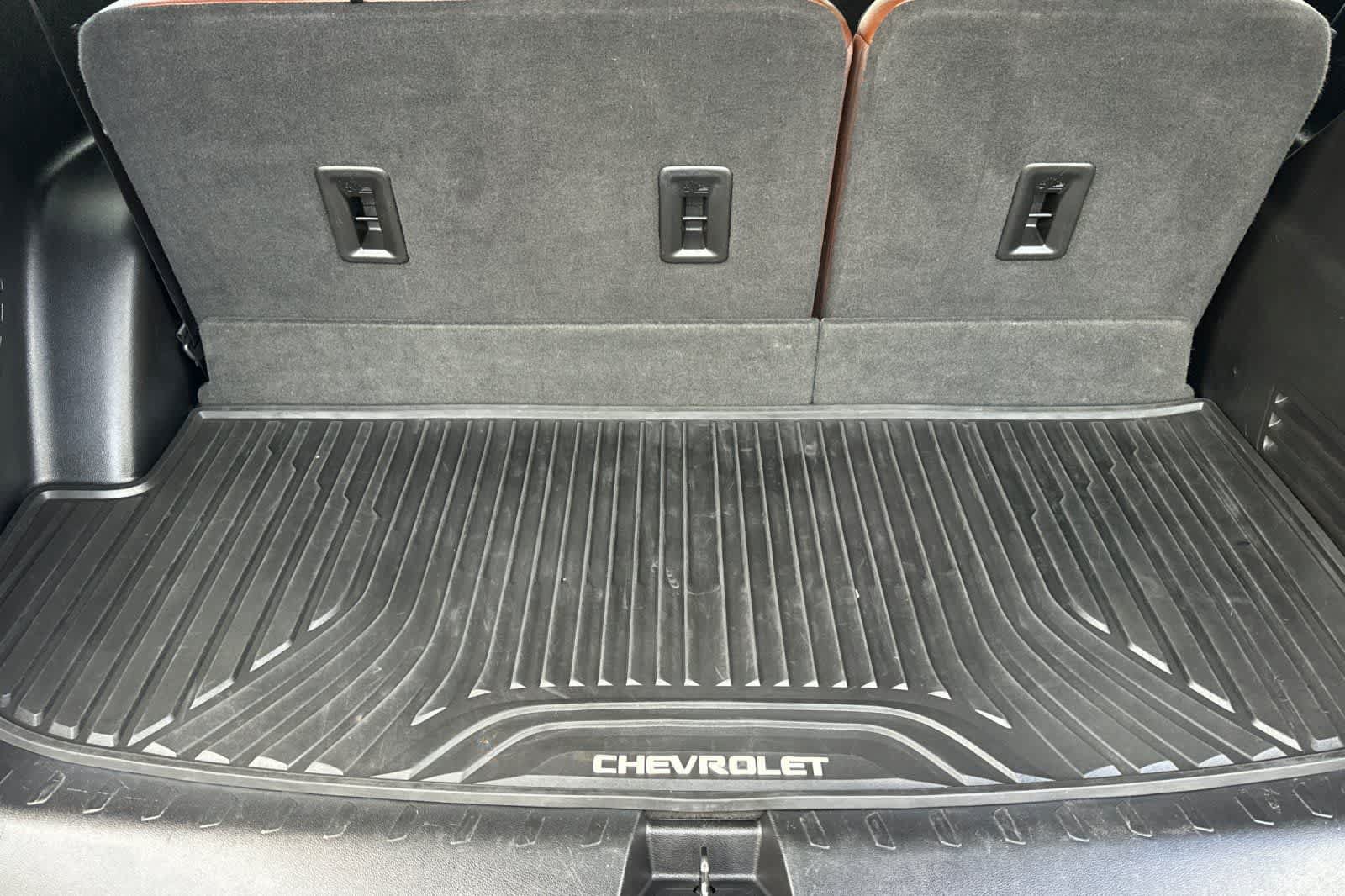 Used 2018 Chevrolet Traverse High Country AWD/4WD image 18