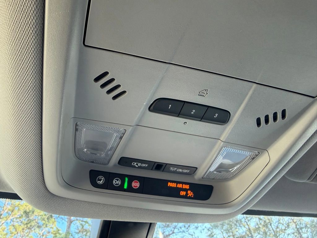 Used 2020 GMC Acadia SLT w/ LPO, Floor Liner Package image 25