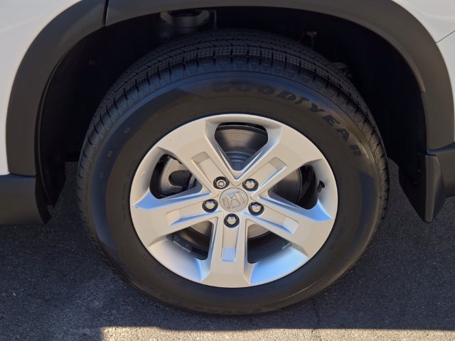 Certified 2023 Honda Pilot LX image 11