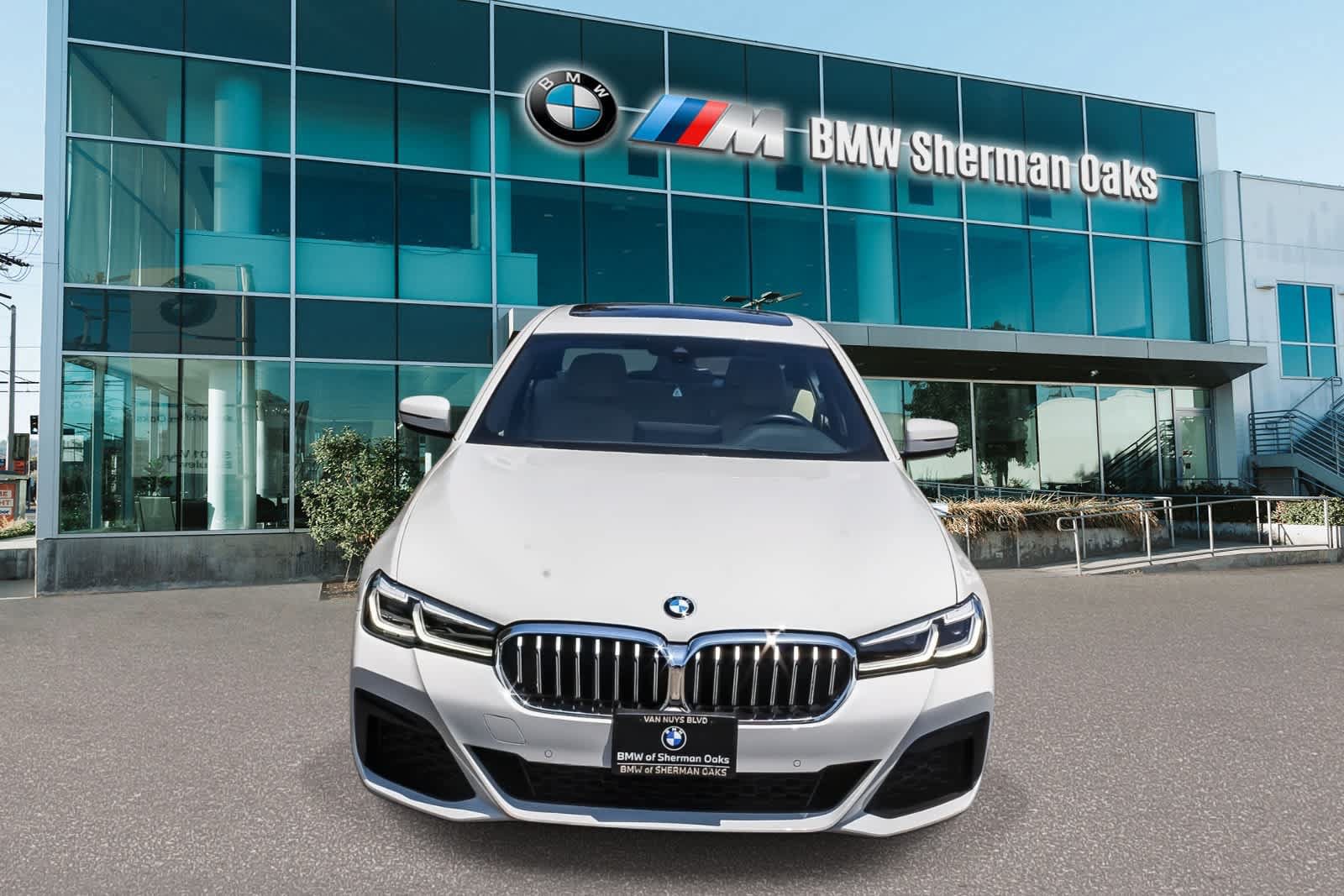 Certified 2023 BMW 530i w/ M Sport Package RWD image 2