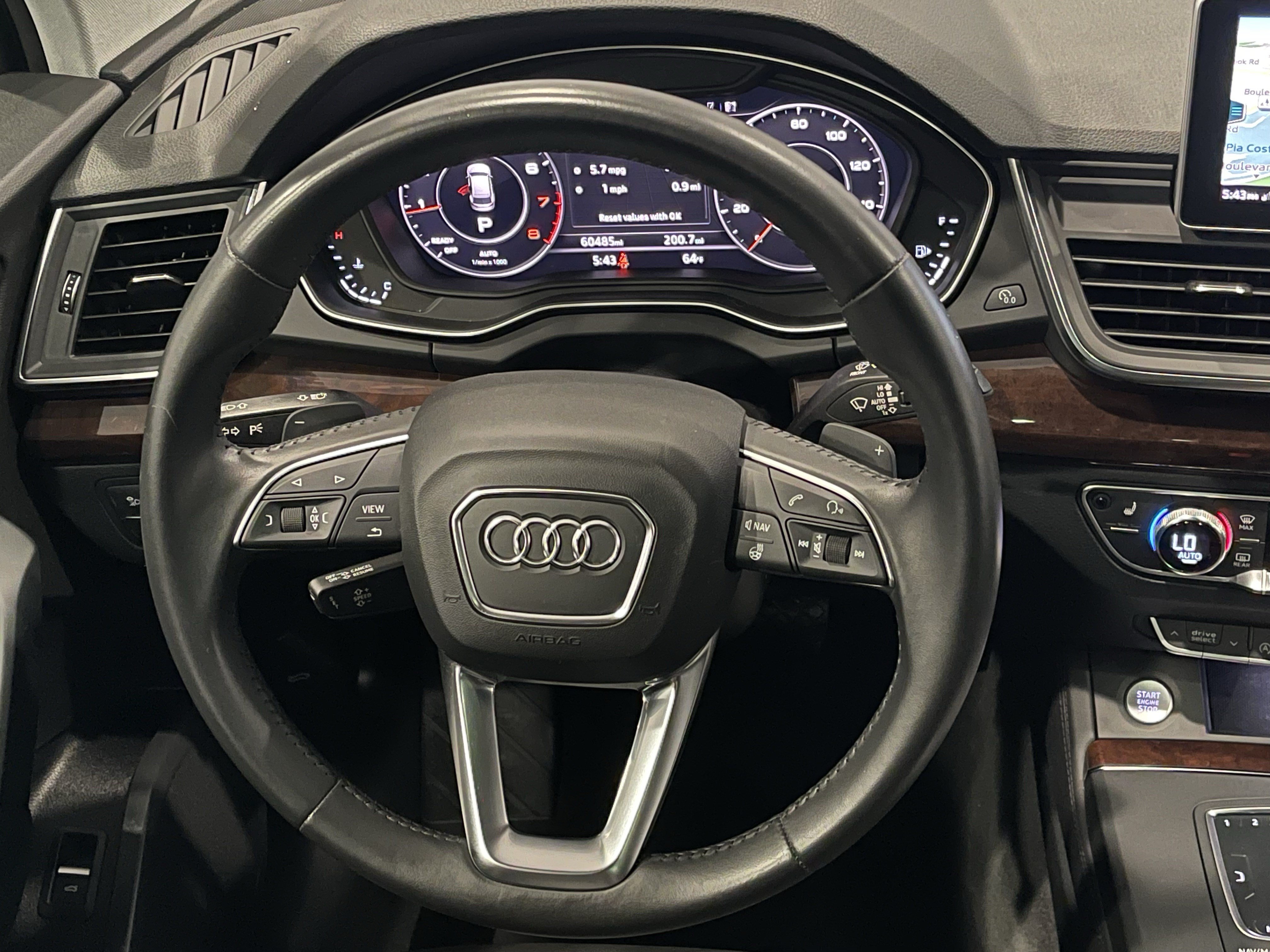 Used 2019 Audi Q5 2.0T Premium Plus w/ Premium Plus Package AWD/4WD image 19