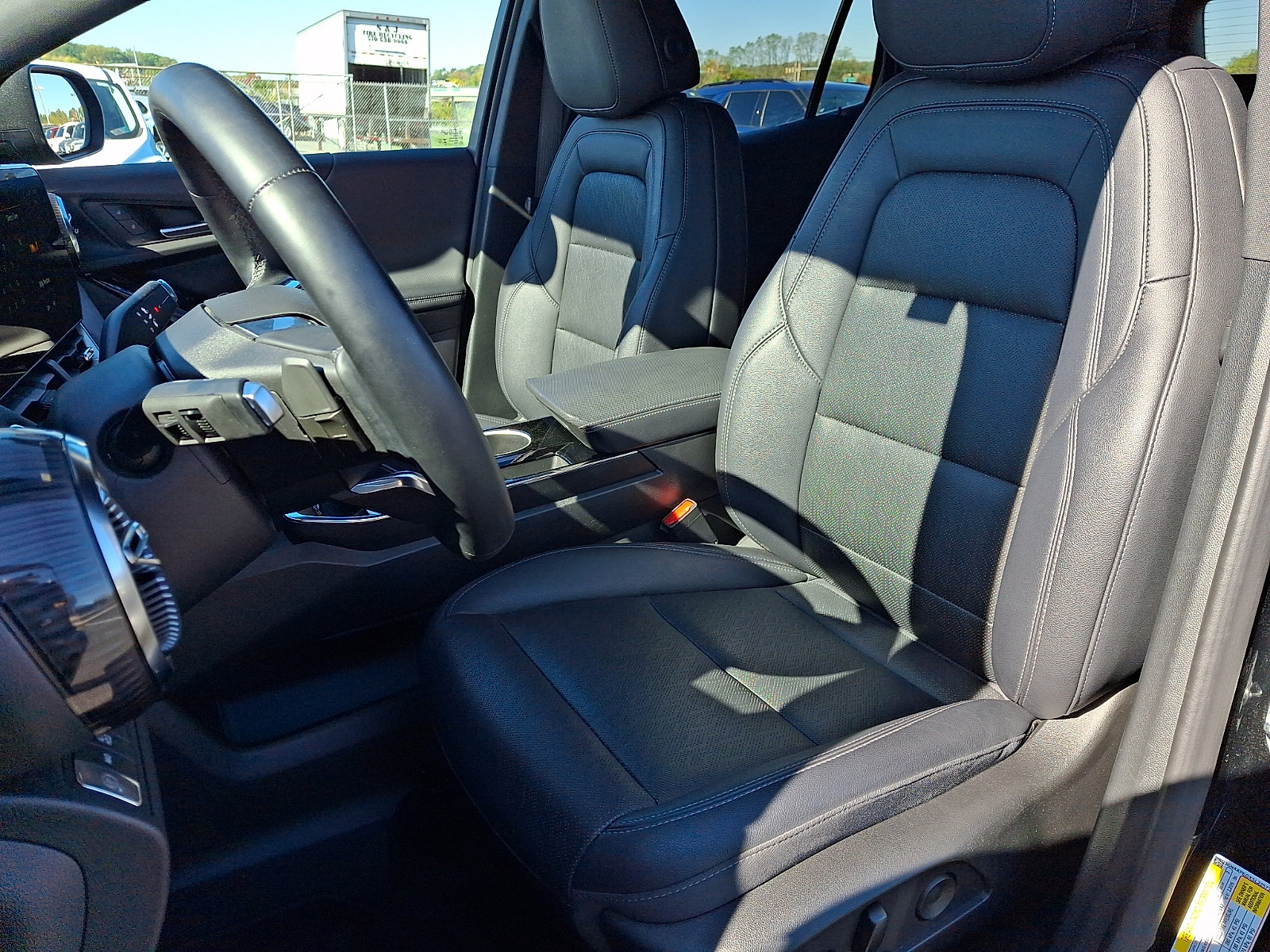 Certified 2025 Chevrolet Equinox LT w/ Convenience Package II AWD/4WD image 13