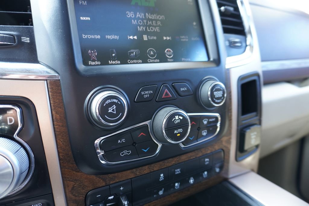 Used 2013 RAM 1500 Laramie Longhorn w/ Convenience Group AWD/4WD image 17