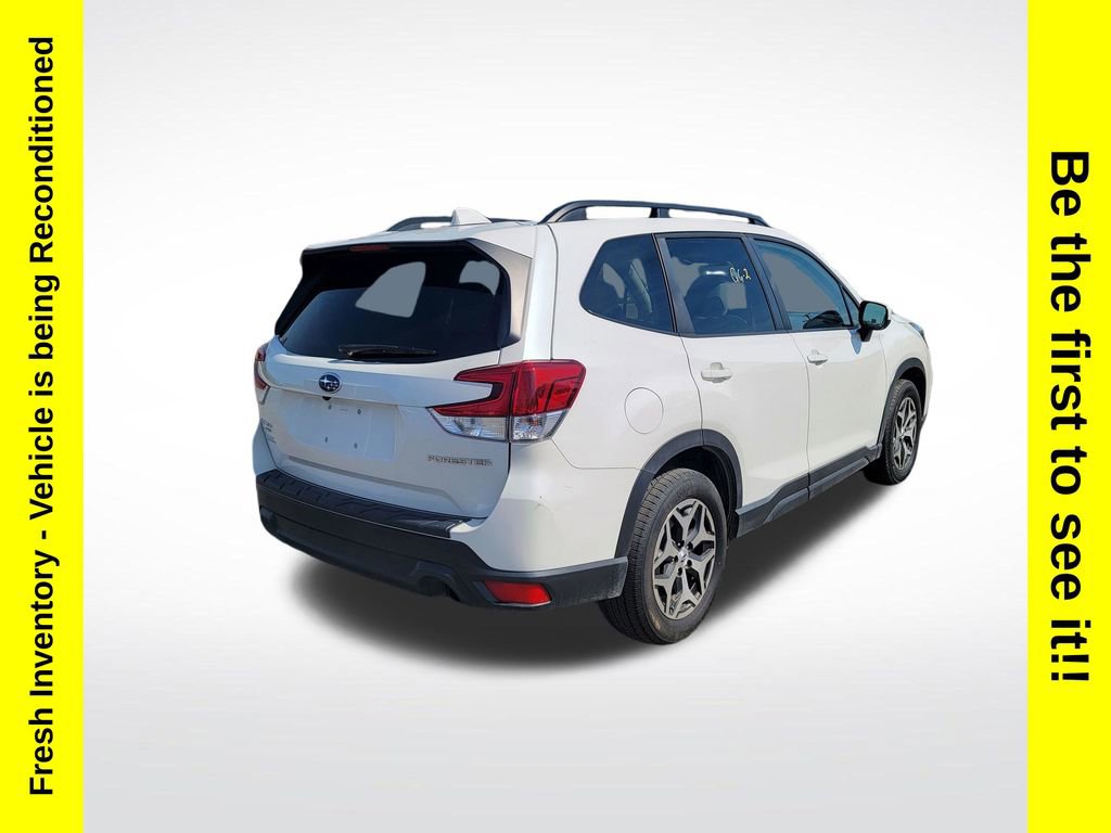 Used 2021 Subaru Forester Premium AWD/4WD image 5