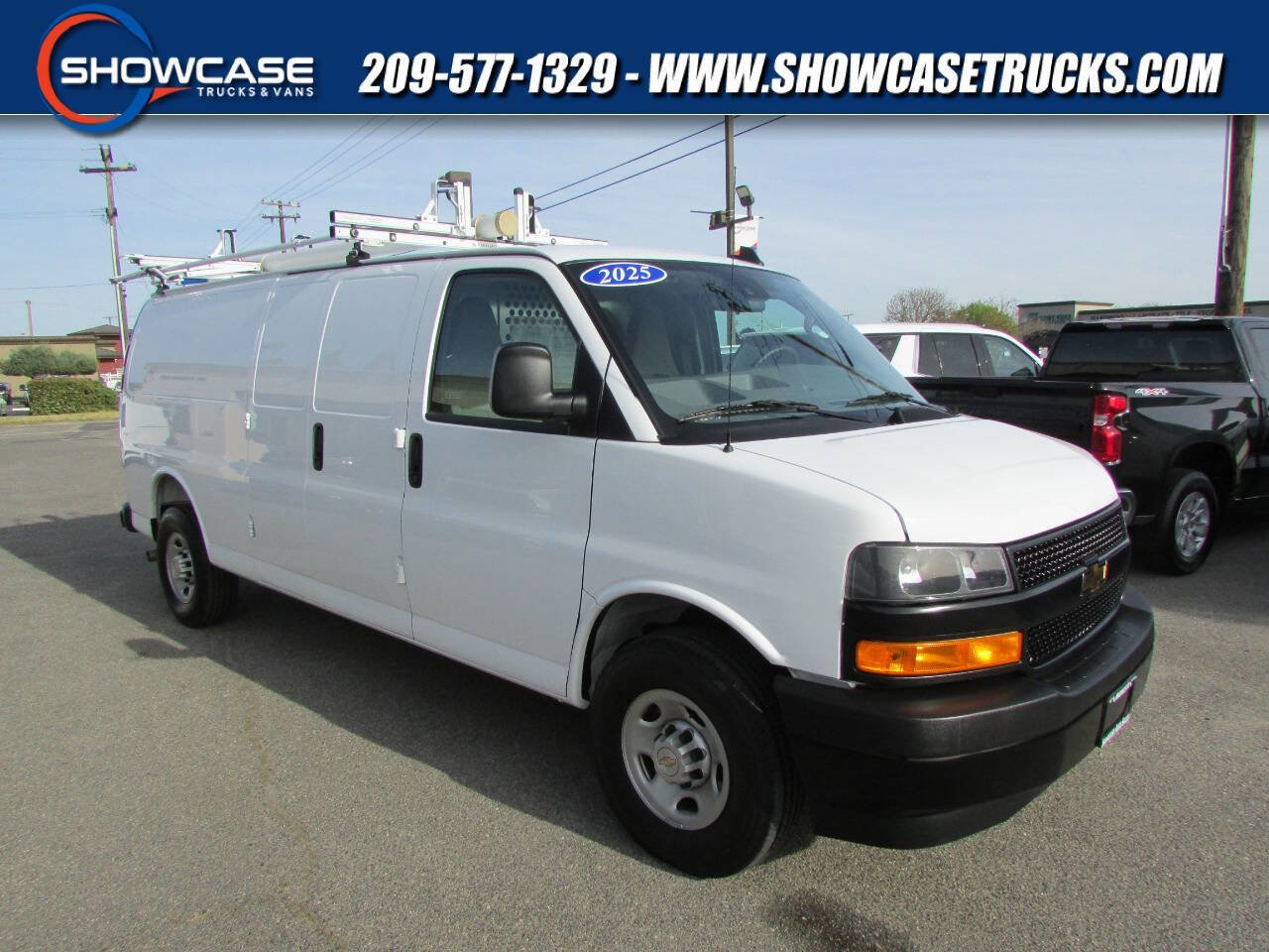 Used 2025 Chevrolet Express 2500 Extended w/ Communications Package RWD image 1