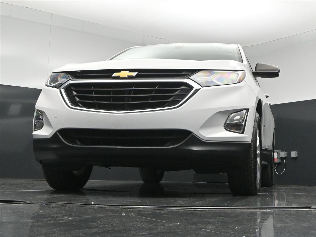 Used 2019 Chevrolet Equinox LS w/ LS Convenience Package AWD/4WD image 28
