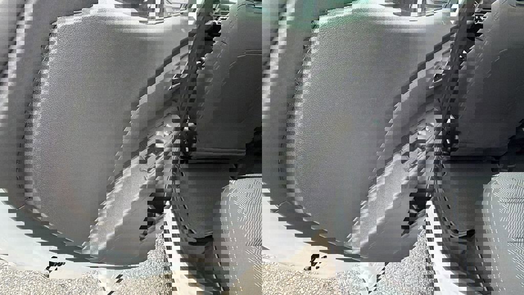 New 2027 Chevrolet Bolt LT w/ Comfort Package image 15