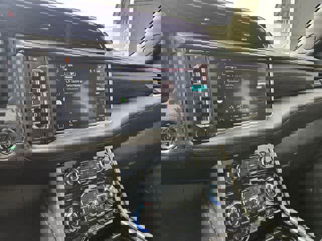 Used 2022 GMC Yukon XL Denali w/ Denali Premium Package image 29