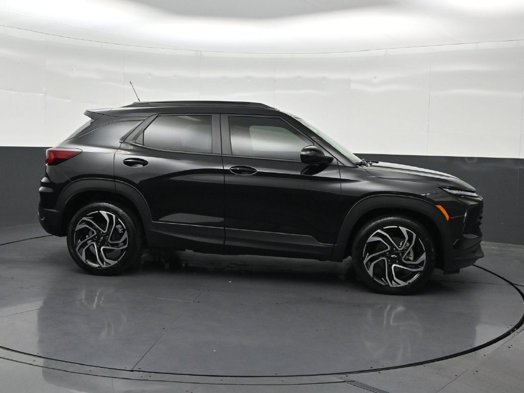 Used 2024 Chevrolet TrailBlazer RS w/ Driver Confidence Package FWD image 7