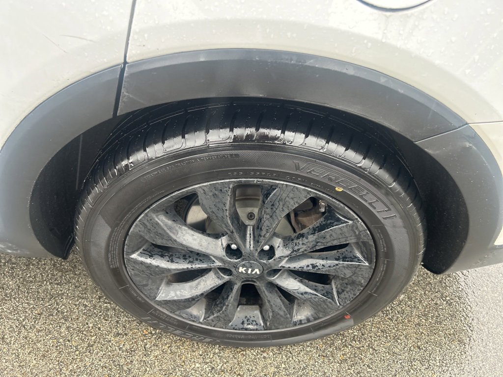 Certified 2020 Kia Sorento S image 11