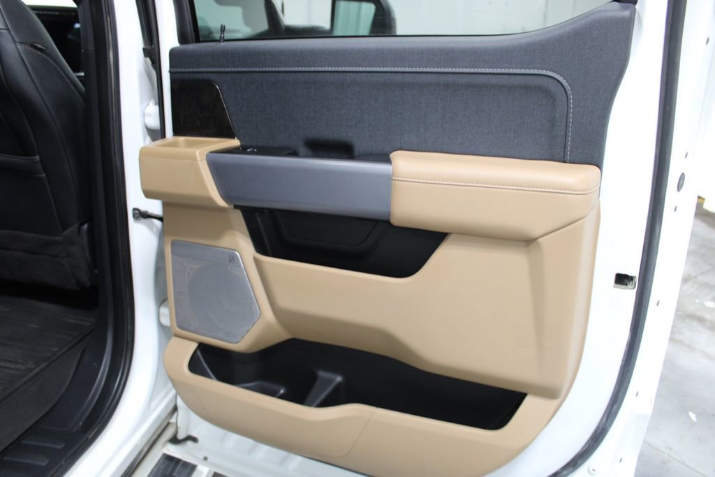 Used 2023 Ford F150 Lariat w/ Trailer Tow Package image 30