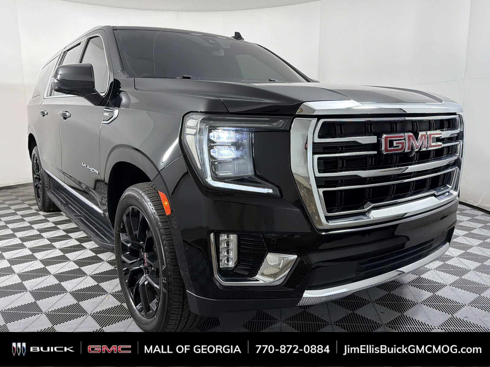 Used 2022 GMC Yukon XL SLT w/ SLT Luxury Package video 2