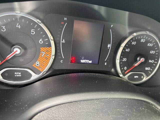 Used 2022 Jeep Renegade Sport AWD/4WD image 3